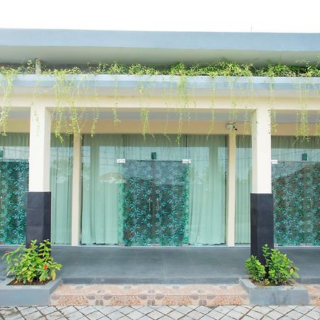 V Canggu Dormitory Ngoại thất bức ảnh