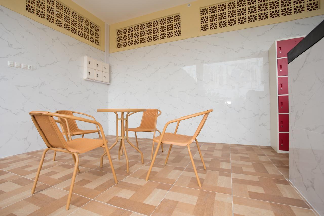 V Canggu Dormitory Ngoại thất bức ảnh