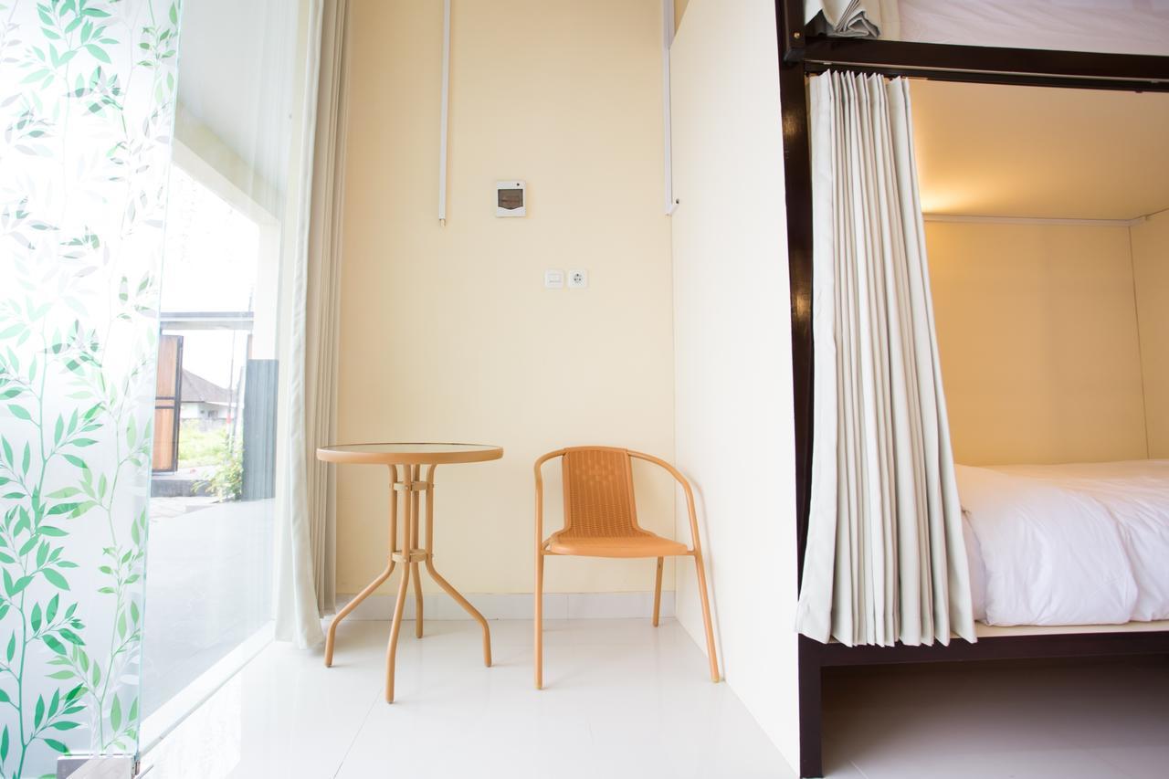 V Canggu Dormitory Ngoại thất bức ảnh