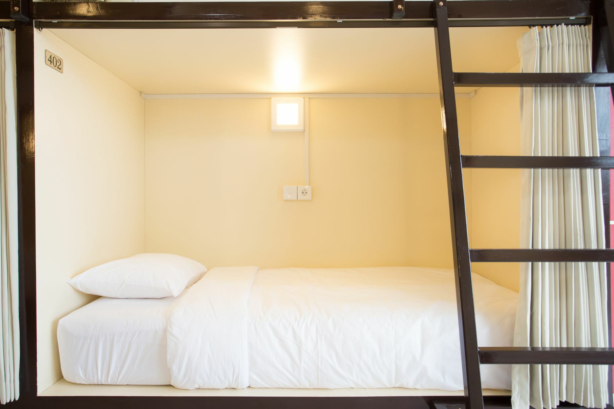 V Canggu Dormitory Ngoại thất bức ảnh